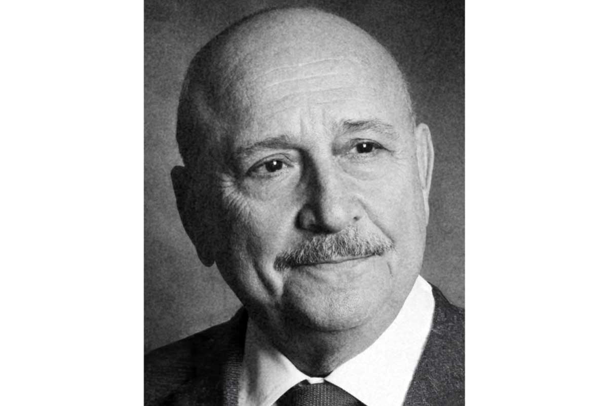 Памяти Александра Шаровского — человека, который возвращал бакинцам любовь к жизни в самые трудные времена